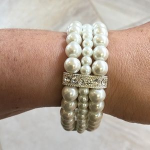 Special Occasion/Prom Pearl & Crystal Bracelet